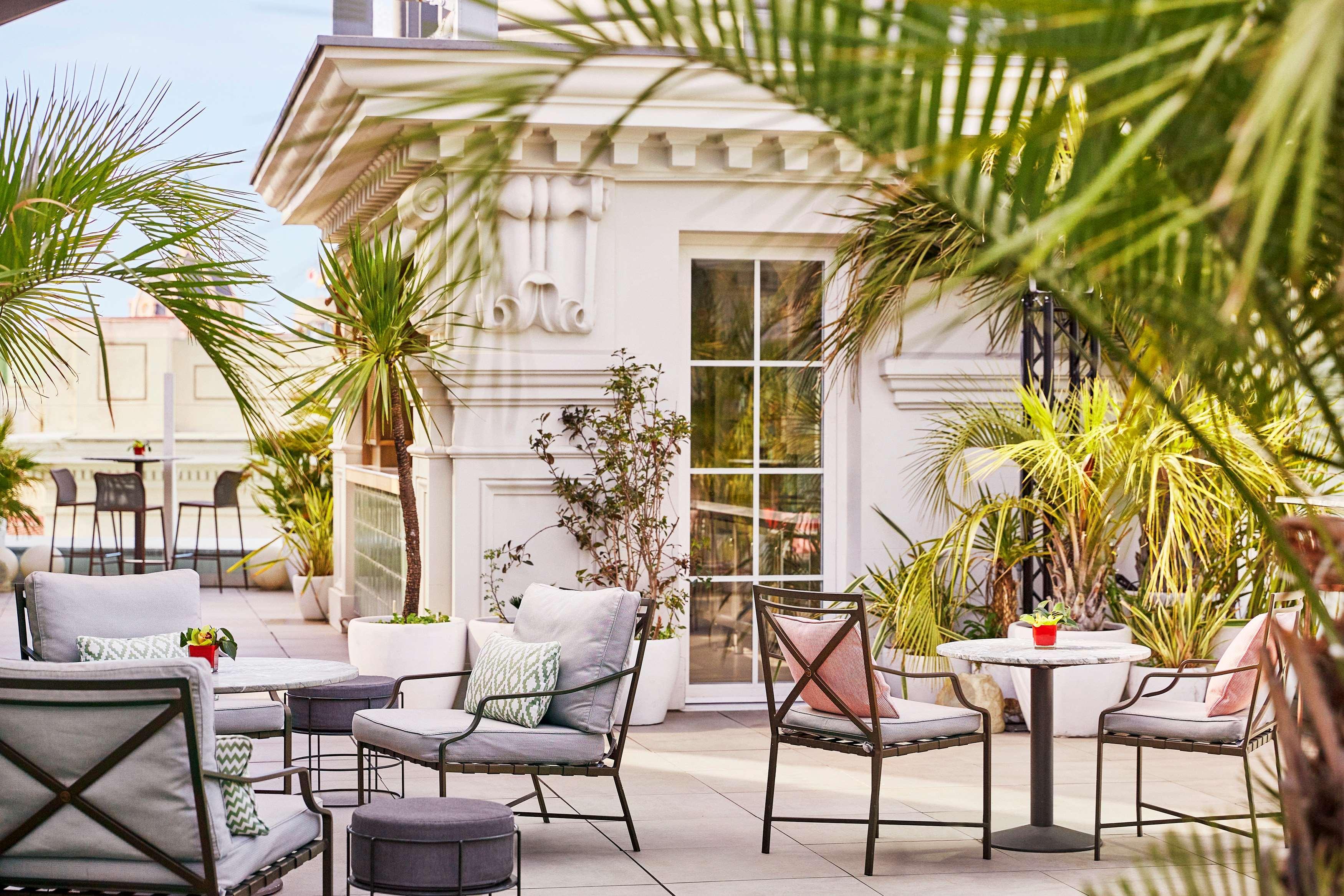 Hyatt Centric Gran Via Madrid Hotell Eksteriør bilde The Terrace at The Ivy Collection